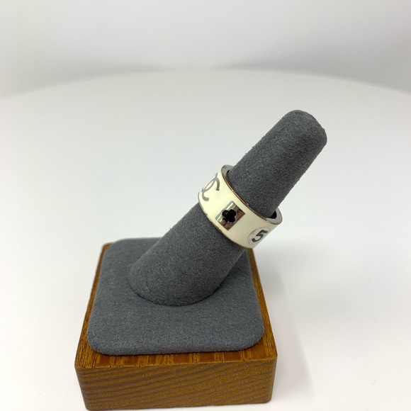Chanel Vintage 05A CC #5 Ring - Picture 4 of 11